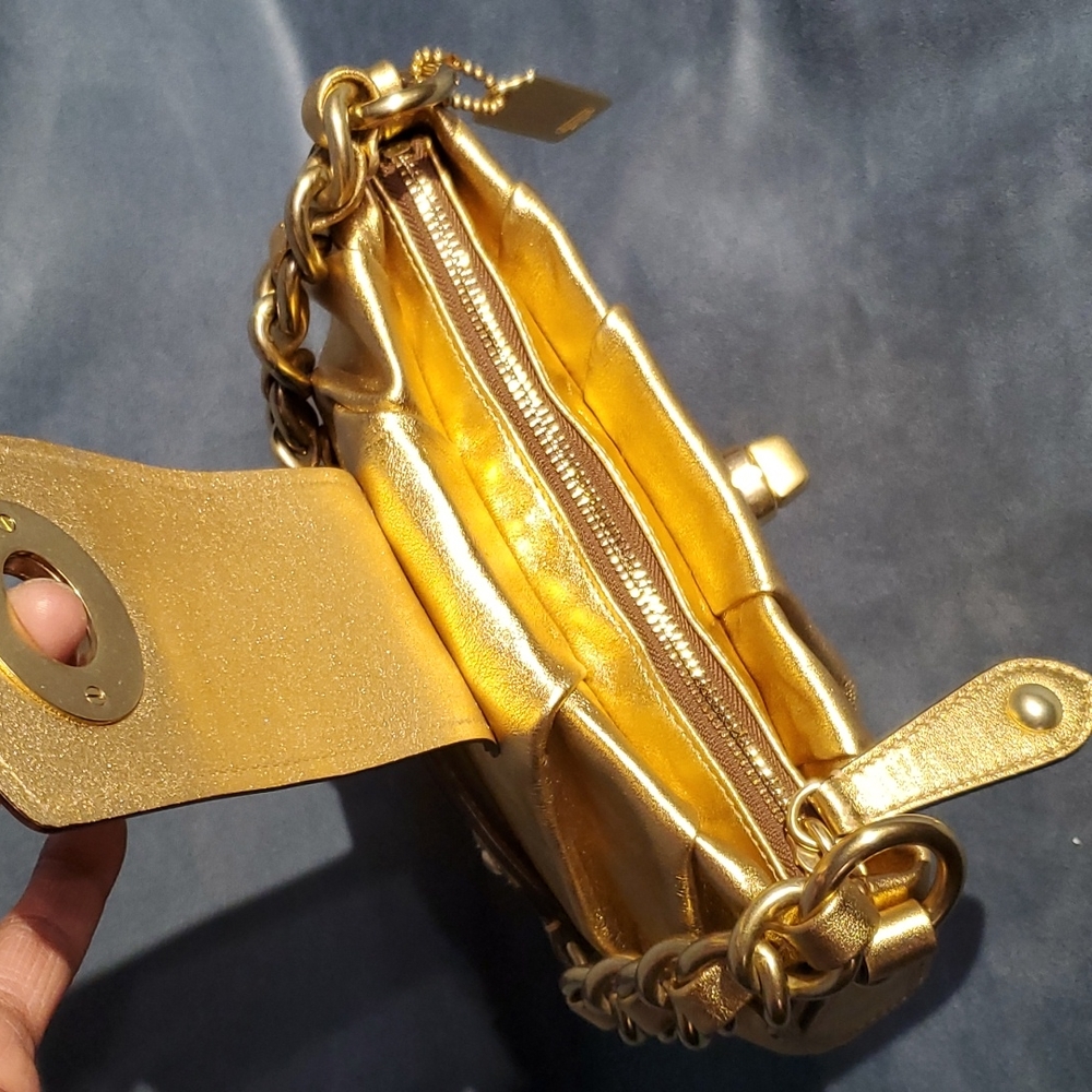 πHPπ RARE Coach Amanda Pippa Leather Gold Purse chain strap - Picture 8 of 17